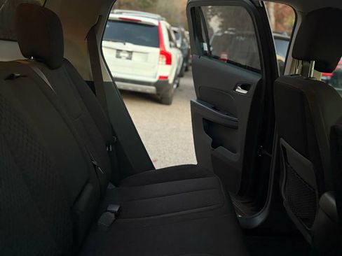 Used 2015 GMC Terrain SLE image 18