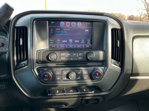 Used 2018 Chevrolet Silverado 2500 LT w/ All Star Edition image 19