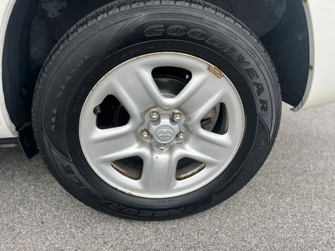 Used 2008 Toyota RAV4 4WD image 22