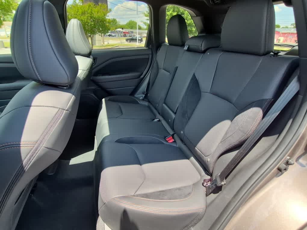 Used 2025 Subaru Forester Touring w/ Popular Package - Touring AWD/4WD image 8