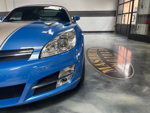 Used 2009 Saturn Sky Hydro Blue RWD image 5