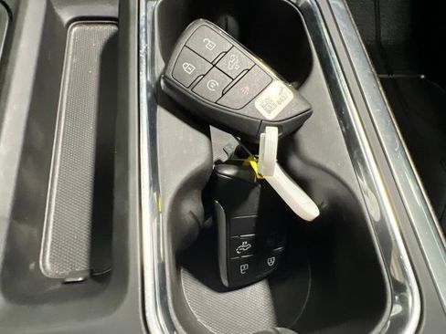 Used 2024 Chevrolet Silverado 1500 RST w/ Convenience Package II AWD/4WD image 38