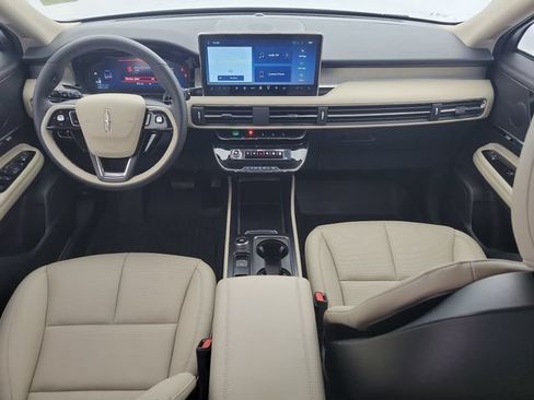 Used 2026 Lincoln Corsair Premiere FWD image 15