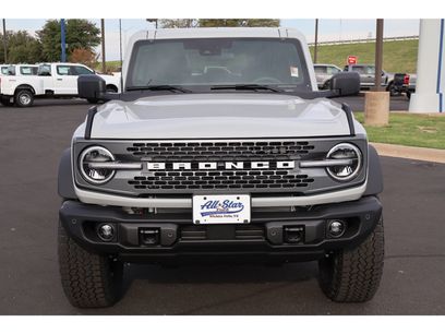 New 2026 Ford Bronco Outer Banks