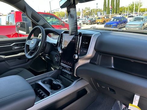 New 2026 RAM 1500 Big Horn AWD/4WD image 12