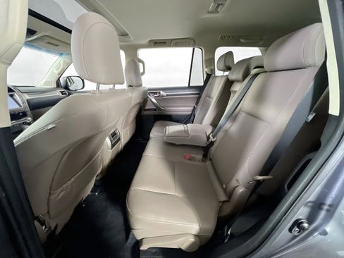 Used 2021 Lexus GX 460 Premium image 25