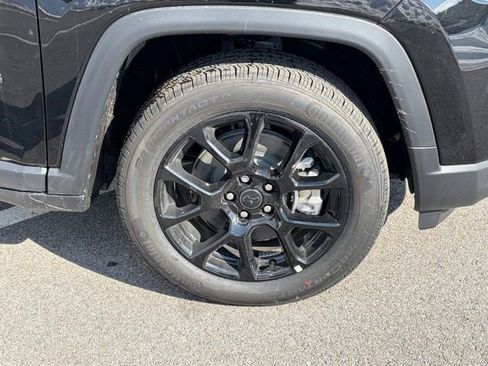 New 2026 Jeep Compass Latitude AWD/4WD image 11