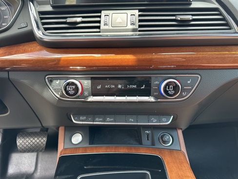 Used 2021 Audi Q5 2.0T Premium Plus w/ Premium Plus Package AWD/4WD image 55