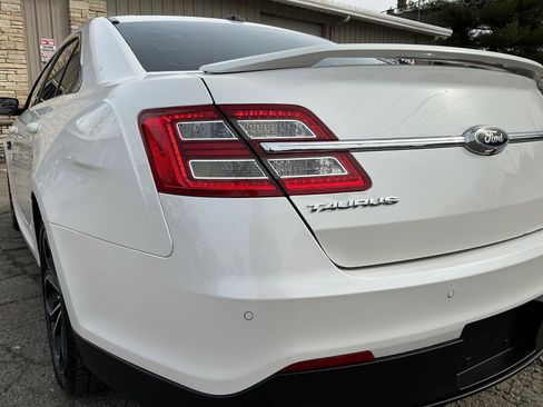 Used 2013 Ford Taurus SHO image 12