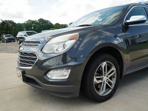 Used 2017 Chevrolet Equinox Premier w/ Enhanced Convenience Package AWD/4WD image 18