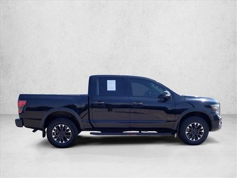 Used 2020 Nissan Titan PRO-4X w/ Pro-4x Convenience Package AWD/4WD image 5