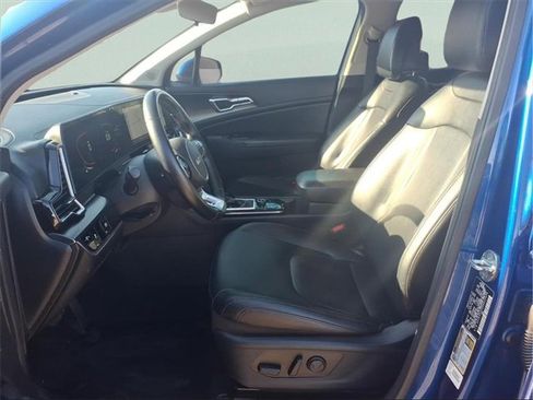 Used 2023 Kia Sportage EX image 27