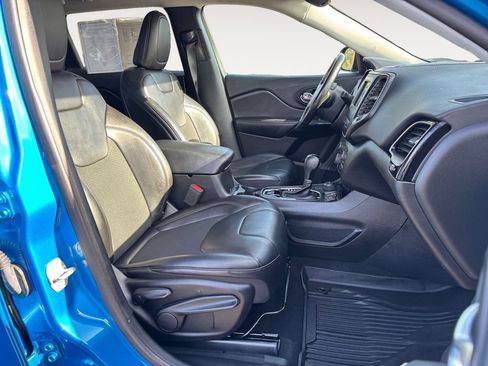 Used 2021 Jeep Cherokee Latitude Plus image 11