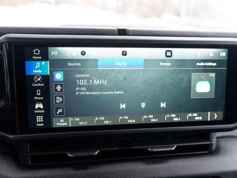 Used 2024 Jeep Wrangler Willys image 16