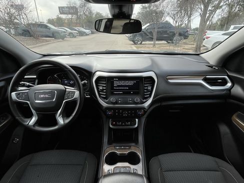 Certified 2023 GMC Acadia SLE w/ Driver Convenience Package image 10