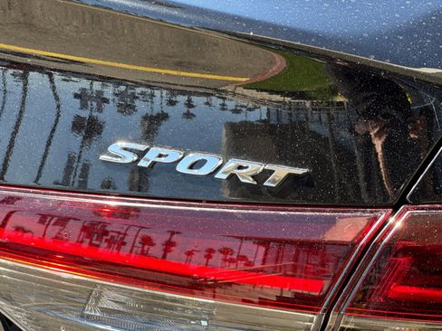 Used 2025 Honda Civic Sport image 26