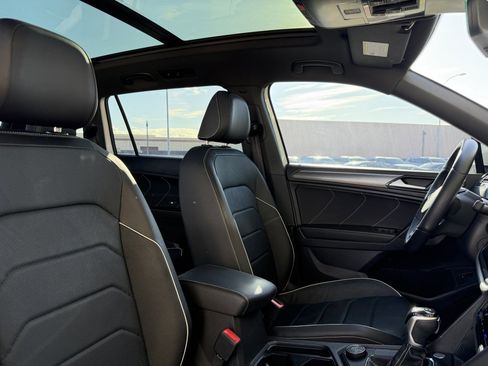 Used 2024 Volkswagen Tiguan SEL R-Line image 43