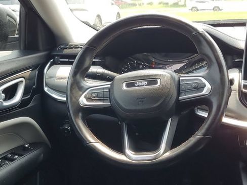 Used 2022 Jeep Compass Limited AWD/4WD image 27