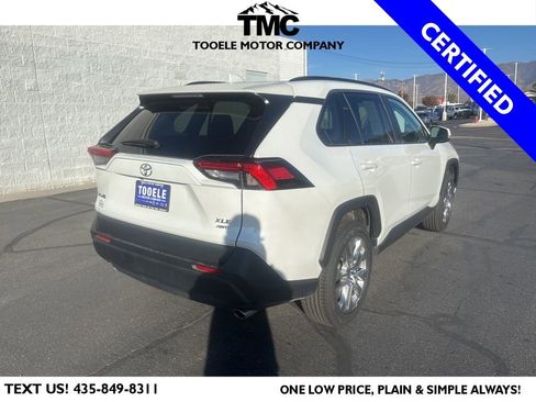 Used 2024 Toyota RAV4 XLE Premium image 3