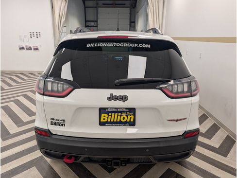 Used 2019 Jeep Cherokee Trailhawk AWD/4WD image 25