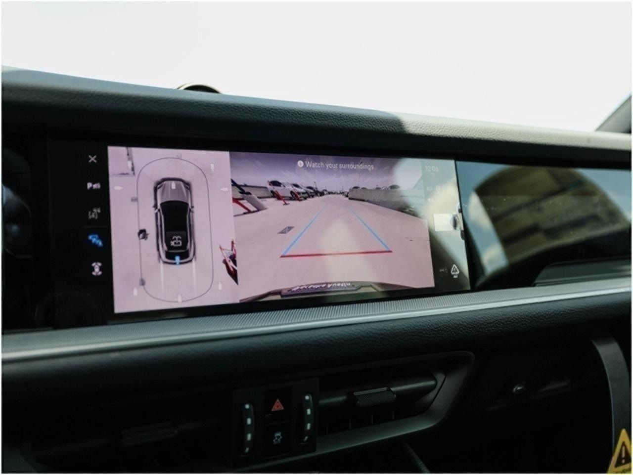 Certified 2025 Porsche Cayenne Coupe AWD/4WD image 19