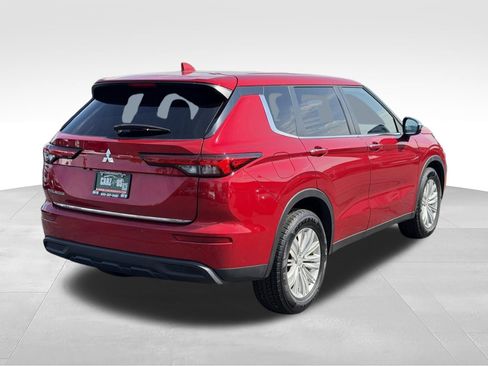 Used 2022 Mitsubishi Outlander ES AWD/4WD image 5