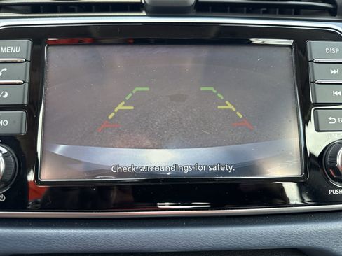 Used 2025 Nissan Versa SV FWD image 23