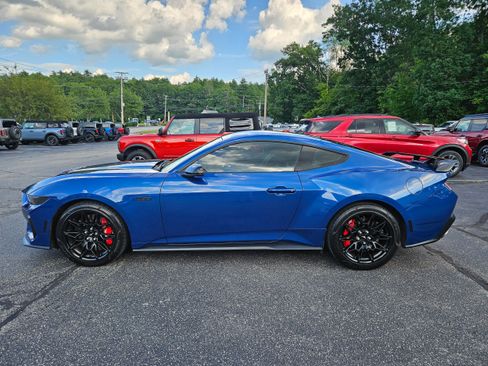 Used 2024 Ford Mustang GT Premium w/ GT Performance Package RWD image 8