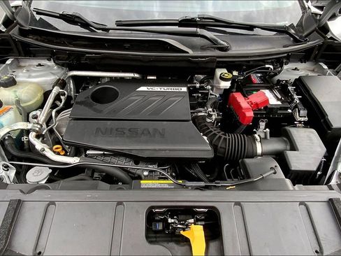 Used 2023 Nissan Rogue SL w/ SL Premium Package image 21