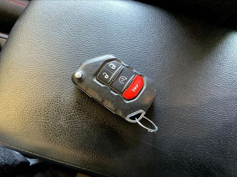 Used 2021 Jeep Gladiator Rubicon AWD/4WD image 33