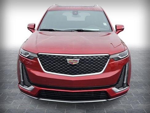 Certified 2025 Cadillac XT6 Premium Luxury w/ LPO, Floor Liner Package FWD image 2