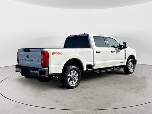Used 2023 Ford F350 XLT AWD/4WD image 5