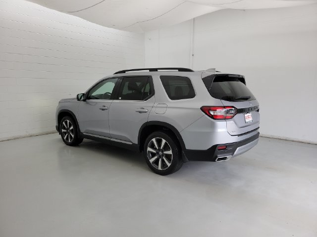 Used 2024 Honda Pilot Touring image 6