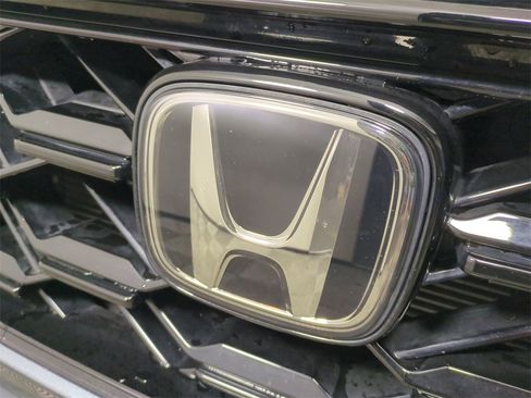 Used 2025 Honda CR-V Sport-L image 13