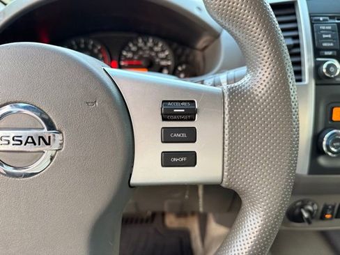 Used 2016 Nissan Frontier SV image 11