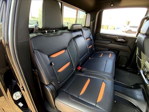 Used 2025 GMC Sierra 2500 AT4 w/ AT4 Premium Plus Package image 20