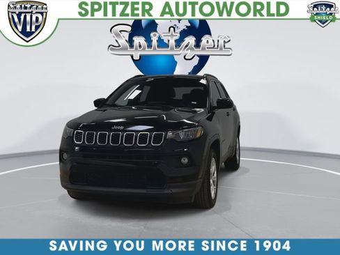 Used 2024 Jeep Compass Latitude AWD/4WD image 4
