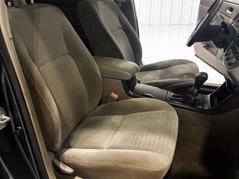 Used 2005 Toyota Camry LE FWD image 29