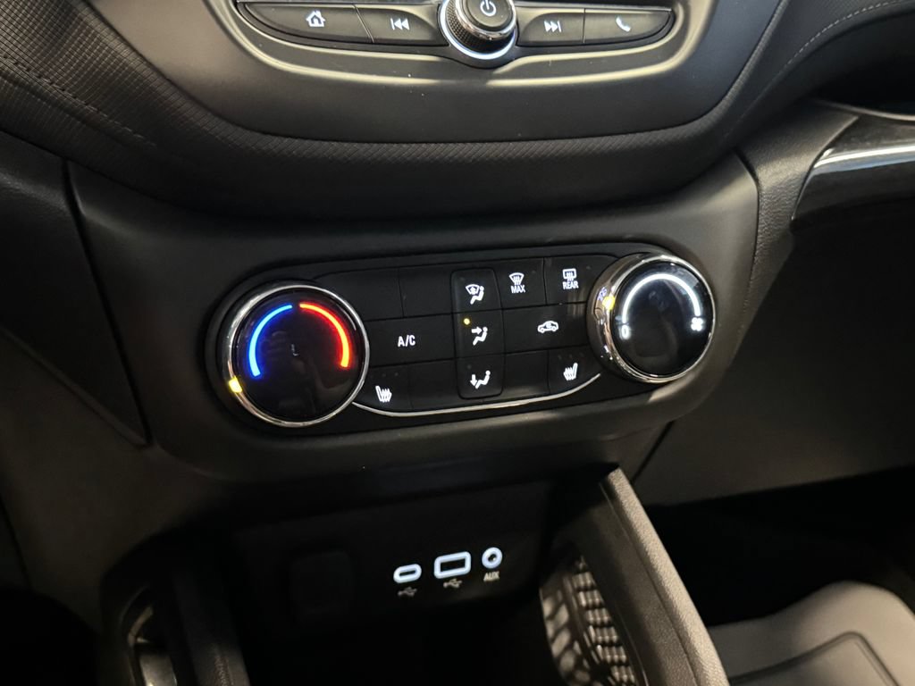 Used 2022 Chevrolet TrailBlazer LT FWD image 15
