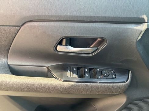 Used 2026 Nissan Kicks SV image 20