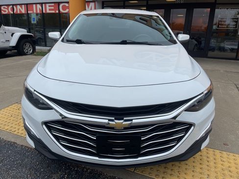 Used 2023 Chevrolet Malibu LS w/ Driver Confidence Package image 9