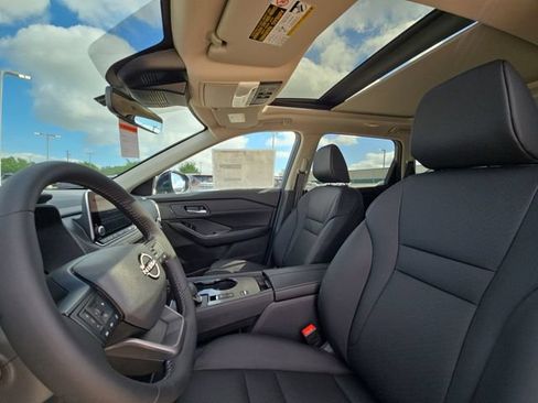 New 2026 Nissan Rogue Dark Armor FWD image 7