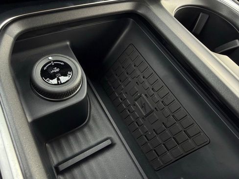 New 2025 Ford Expedition Max Platinum w/ Stealth Performance Package image 19