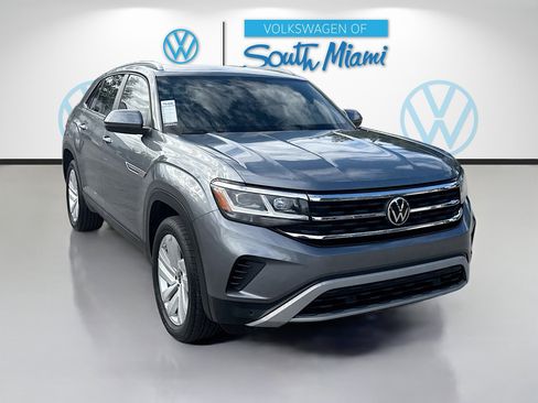Used 2022 Volkswagen Atlas Cross Sport SE image 1