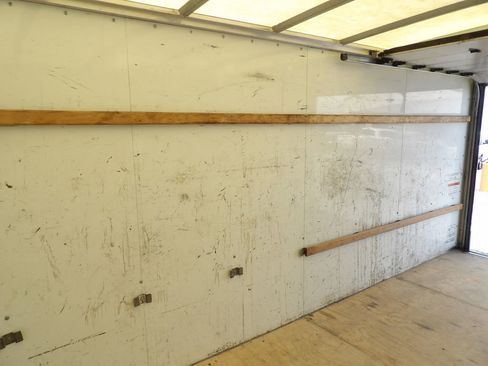 Used 2021 Ford E-350 and Econoline 350 Super Duty RWD image 35
