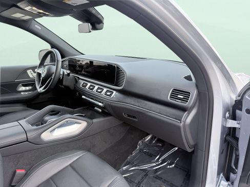 Used 2025 Mercedes-Benz GLE 450e 4MATIC w/ AMG Line Exterior image 31