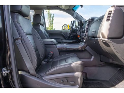 Used 2016 GMC Sierra 3500 Denali w/ Duramax Plus Package AWD/4WD image 11