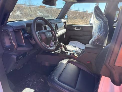 New 2025 Ford Bronco Badlands w/ Sasquatch Package image 9
