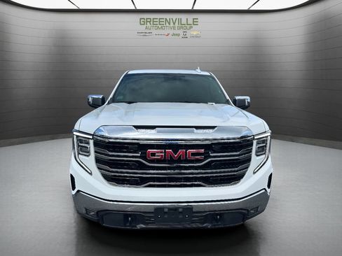 Used 2026 GMC Sierra 1500 SLT AWD/4WD image 2