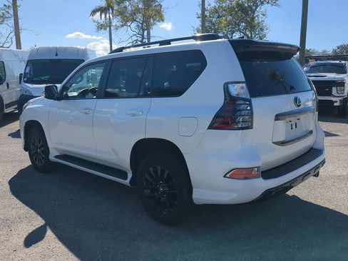 Used 2023 Lexus GX 460 image 7